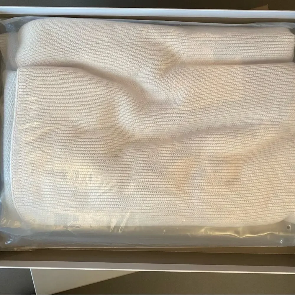 GLOSTER by Cecilie Manz Cashmere throw blanket - Picture 9 of 11